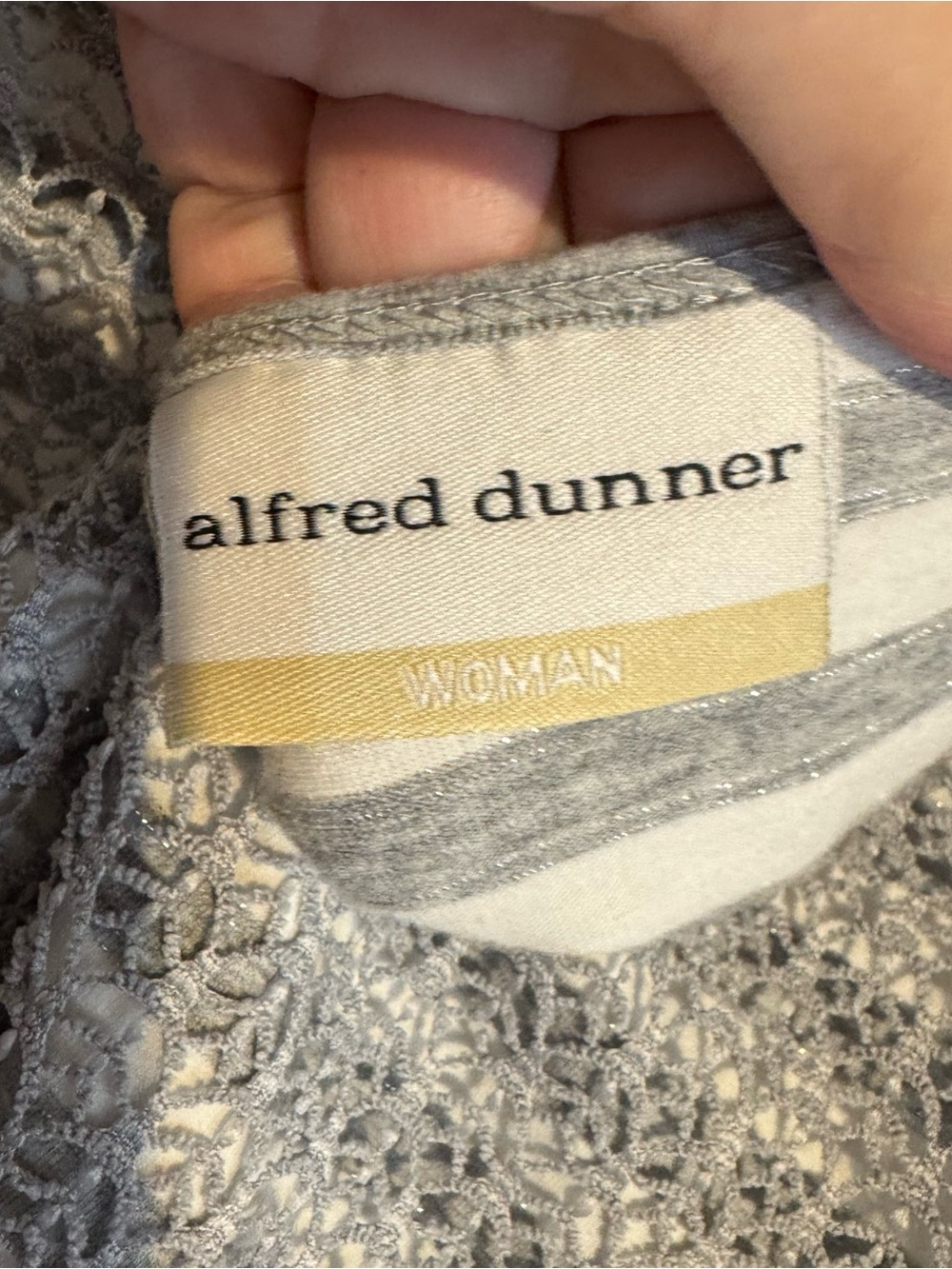 ALFRED DUNNER  Gorgeous  Silver/Gray/White Open-Knit Overlay Top PLUS: 3X    #Z - Picture 6 of 6